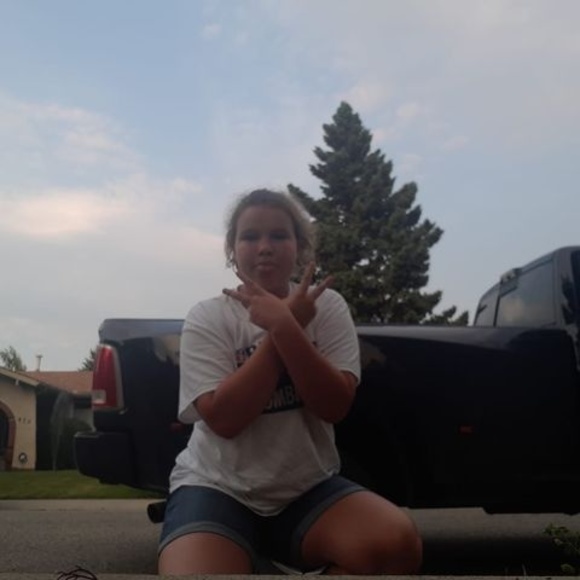 Meet your Posher, Tori - Picture 1 of 1